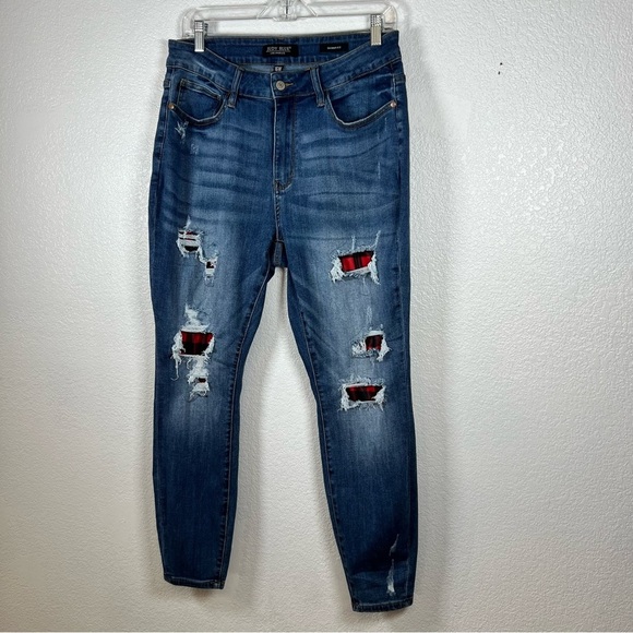 Judy Blue Woman’s 16W Skinny Fit Buffalo Plaid Patch Distressed Denim Jean - Picture 2 of 8